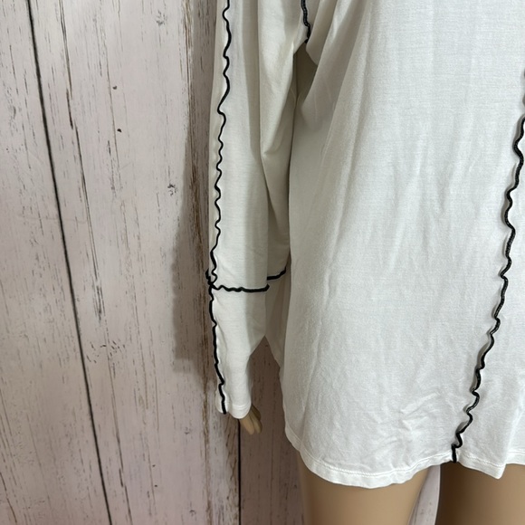 Ava & Viv Long Sleeve Top - Picture 5 of 10